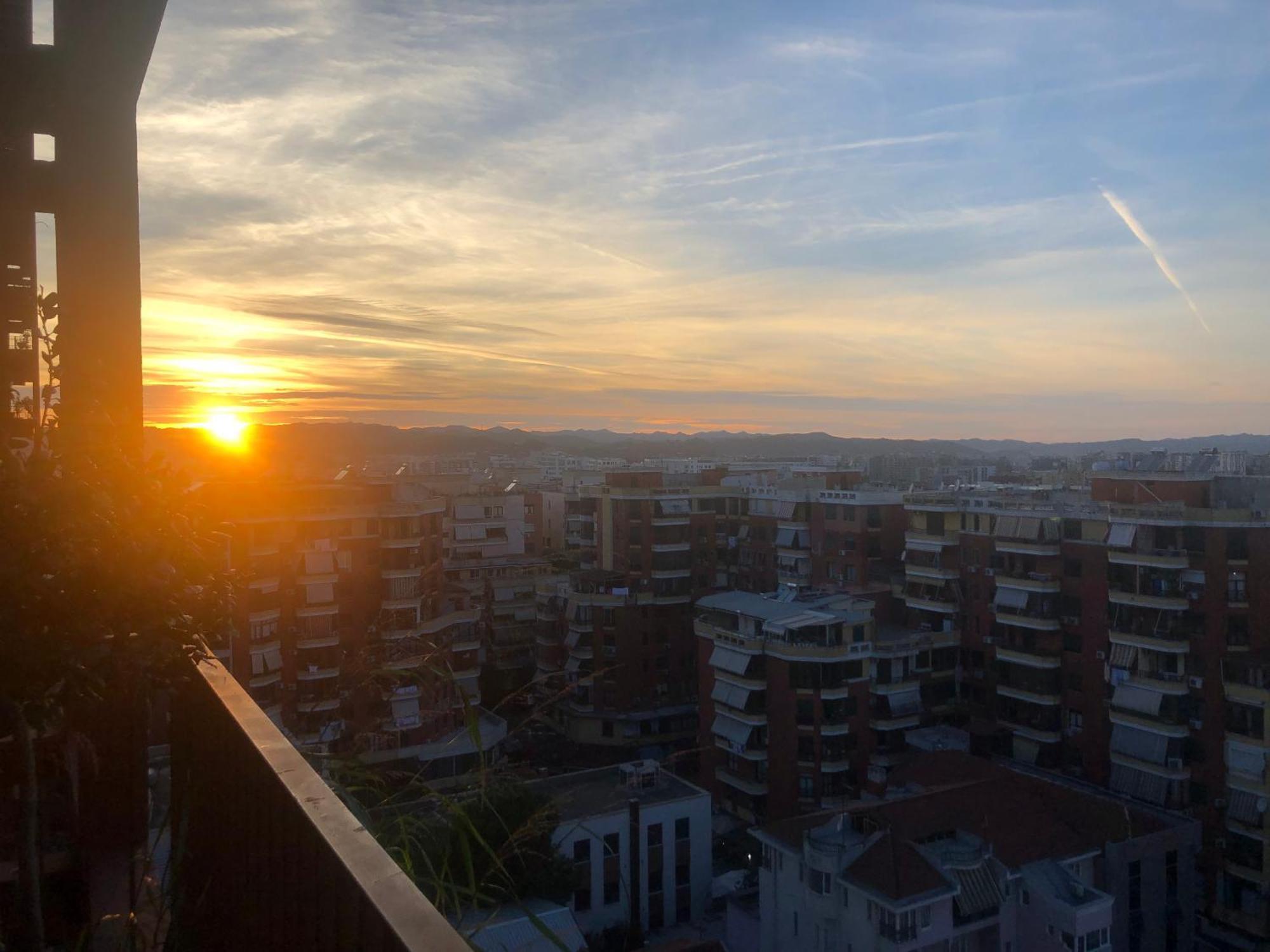 Garden Building Luxury * Tiranë